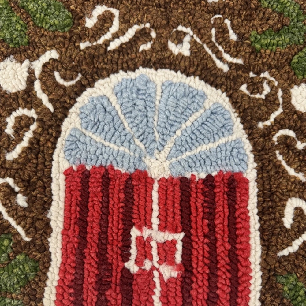 Christmas GingerBread Rug ~ Hand Hooked ~ Memory Foam Padding ~ 22” x 38” - Picture 8 of 9